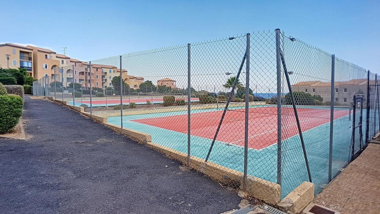 Appartement T3 Avec Terrasse Donnant Sur La Mer Sur Saint Pierre La Mer Exteriér fotografie